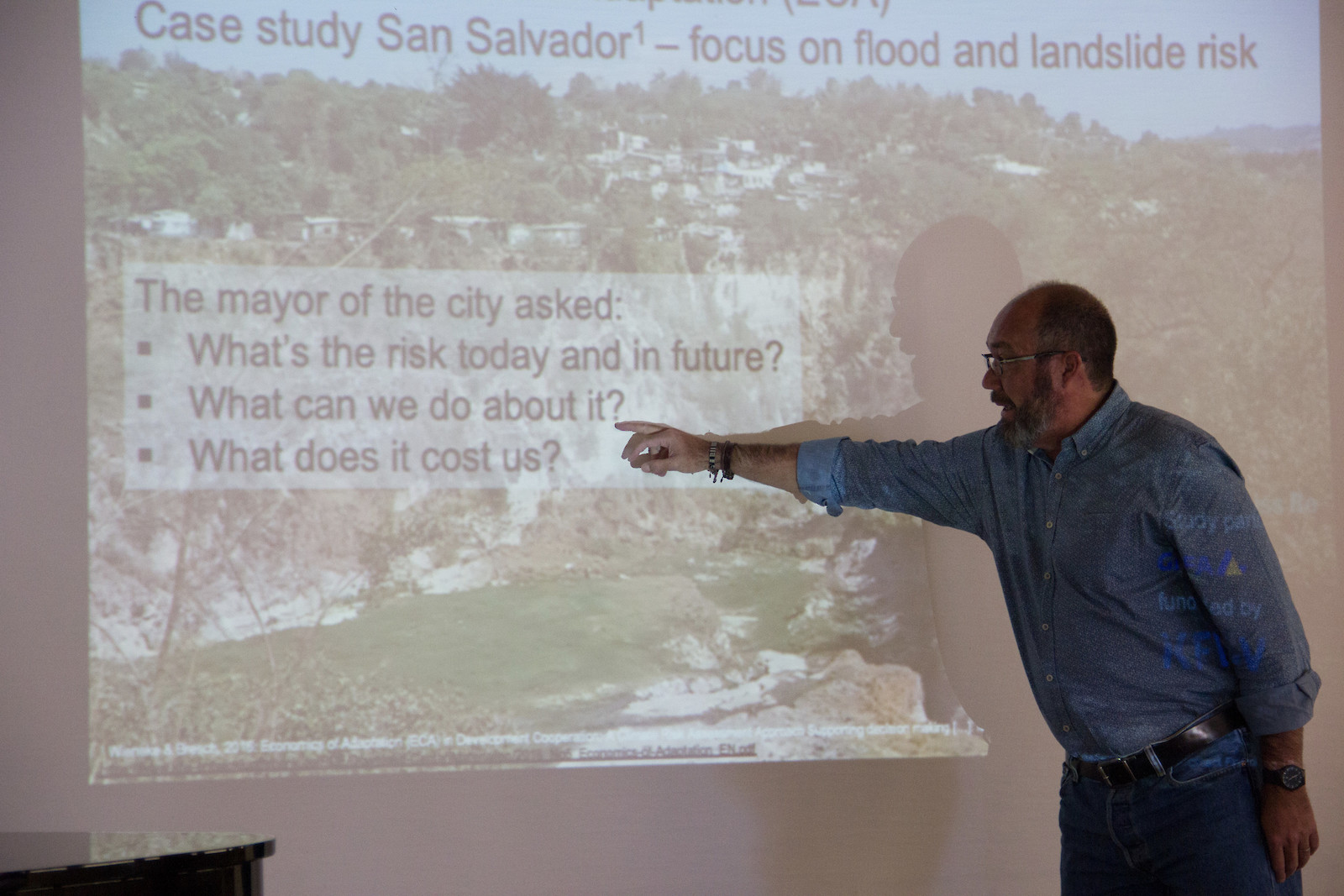 Die Kooperationspartner*innen stellen ihren Case study vor und gehen auf die Folgen des Klimawandels ein.