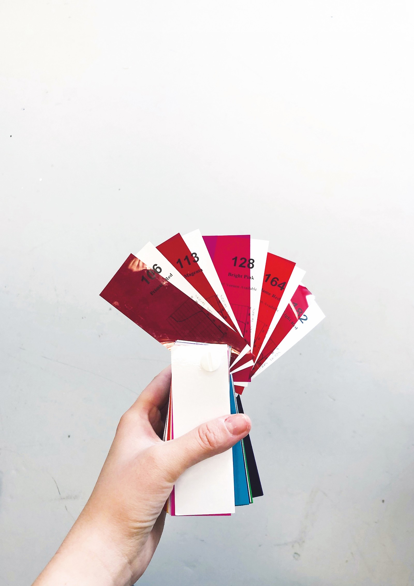 Farbfolienfächer: Die Farbwahl der Bilder war abhängig von der Farbfolie.