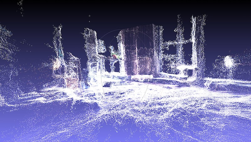 Aus Video generierte Point Cloud des Ateliers an der ZHdK. Versuch mit Point Clouds zu arbeiten, anstelle von 3D-Modellen aus Polygonen