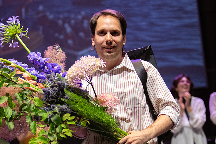 Enrico Bachmann aus der Fachrichtung Knowledge Visualization gewinnt den Förderpreis der ZHdK für den Bachelor Design. Wir gratulieren von ganzem Herzen zu dieser verdienten Auszeichnung! Foto: David Jäggi. ©ZHdK.